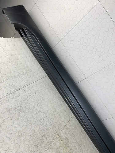 Estribo Derecho Nissan Altima 2013-2018 Negro