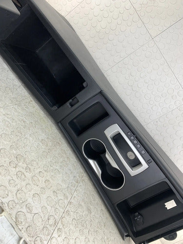 Consola Central Descansabrazos Nissan Altima 2013-2018