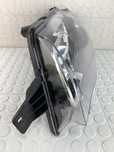 Faro Izquierdo Tyc (detalle) Renault Kwid 2019-2024