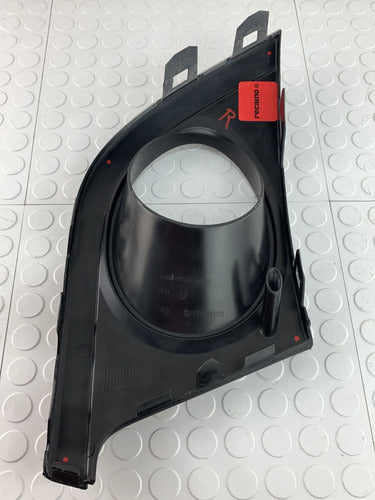 Moldura Faro Derecho Volkswagen Crossfox 1.6 2012 Negro