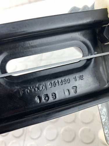 Elevador Trasero Derecho Ford Police Int 2013-2019