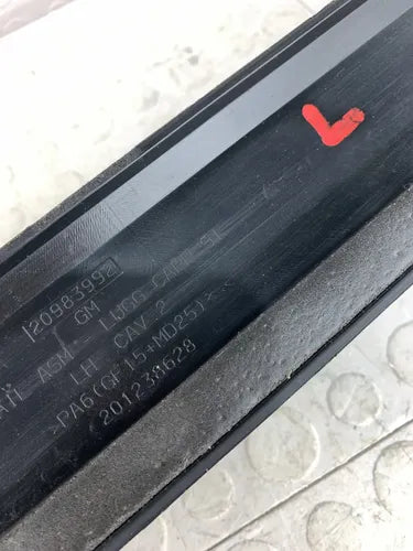 Barra Equipaje Izquierda Chevrolet Equinox 2010-2017 Negro