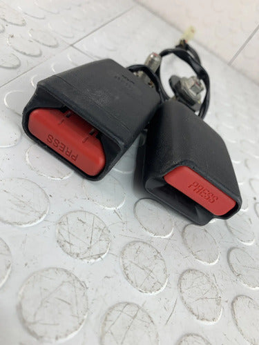 Par Broches De Cinturón Trasero Mitsubishi L200 2020-2024