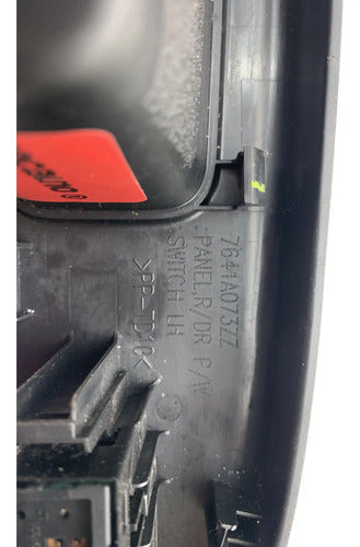 Switch Elevador Trasero Izquierdo Mitsubishi L200 2020-2024