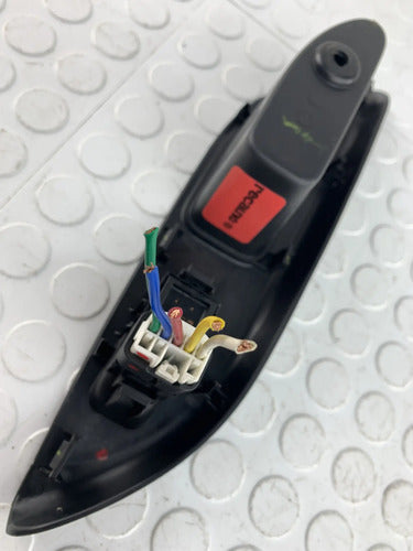 Switch Elevador Trasero Izquierdo Mitsubishi L200 2020-2024