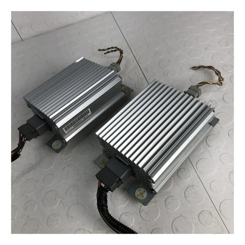 Par Amplificadores Estéreo Audio Ford Mustang 2010 V6 4.0 Gris 12 W