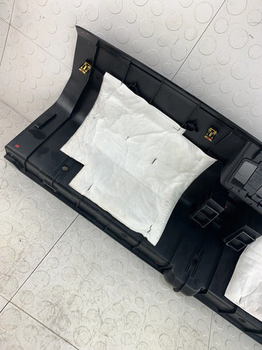 Moldura Interior Cajuela Chapa Jac Sei3 2018-2021 Negro