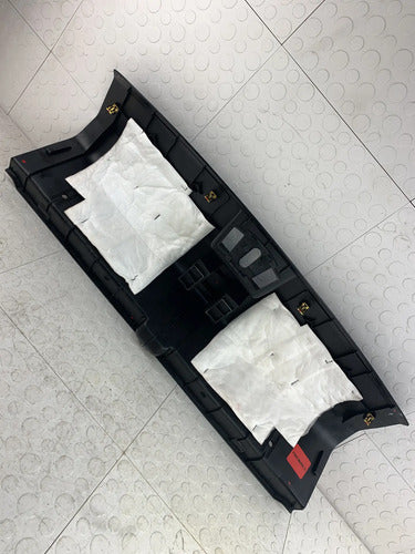 Moldura Interior Cajuela Chapa Jac Sei3 2018-2021 Negro