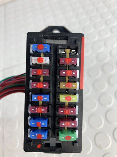 Caja De Fusibles Interior Chevrolet Tornado Van 2022-2025