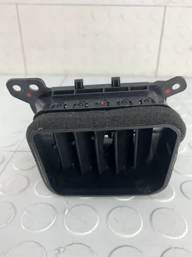 Rejilla Clima A/c Izquierda Chevrolet Tornado Van 2022-2025
