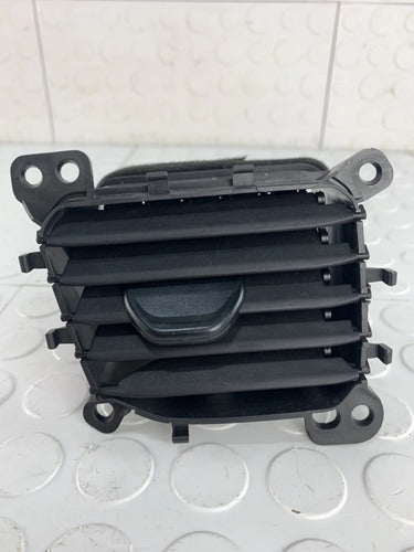 Rejilla Clima A/c Derecha Chevrolet Tornado Van 2022-2025