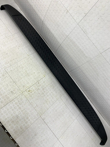 Estribo Izquierdo (detalle) Dodge Durango 2004-2009 Negro