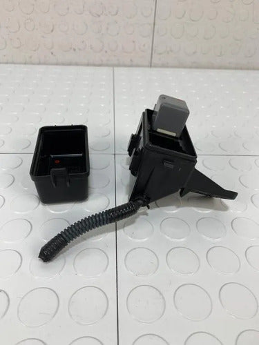 Caja Relay Gris Toyota Yaris Sedan 2007-2016