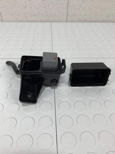 Caja Relay Gris Toyota Yaris Sedan 2007-2016