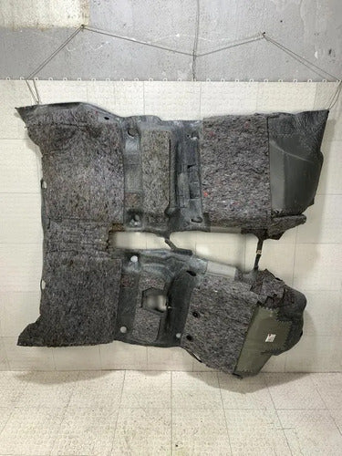 Tapete Alfombra Piso Toyota Yaris Sedan 2007-2016 Negro