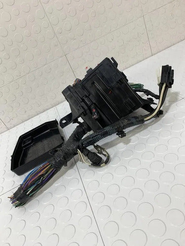 Caja Fusibles Motor Toyota Yaris Sedan 2007-2016