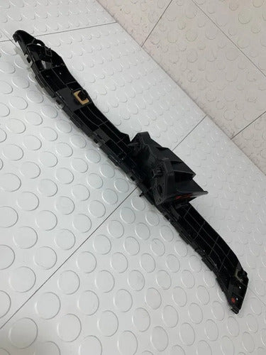 Guia Facia Trasera Izquierda Subaru Forester 2014-2018 2.5