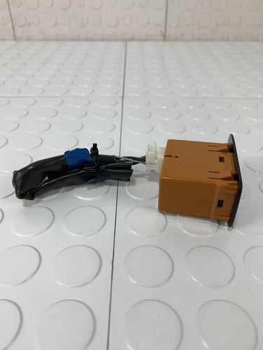 Entrada Usb Y Auxiliar Subaru Forester 2014-2018 2.5