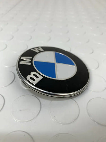 Emblema Cofre Bmw F30 2013 328ia Negro