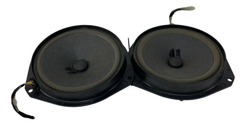 Bocinas Puertas Par Ram 700 2021-2025 2p Negro