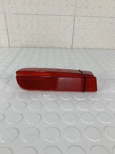 Cuartos Reflejantes Traseros Dodge Attitude 2019-2024 Negro