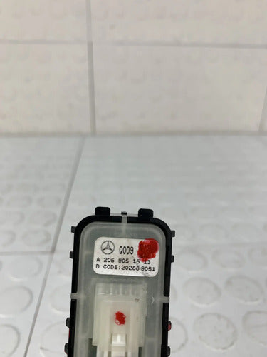 Interruptor Cristal Trasero Izquierdo Mercedes Benz Glc 2021