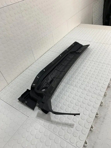 Moldura Izquierda Limpiabrisas Ford Ranger 2023-2025 2.3 Negro