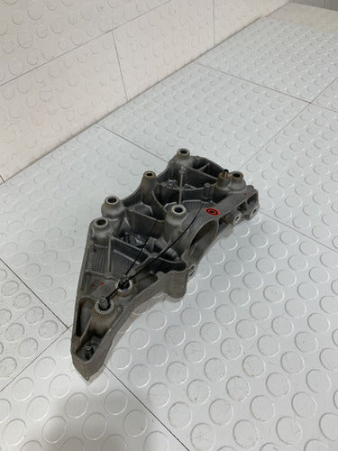 Base Soporte Alternador Compresor Peugeot 301 2013-2016 Gas