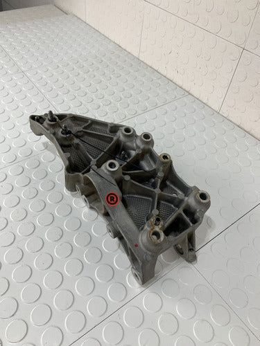 Base Soporte Alternador Compresor Peugeot 301 2013-2016 Gas