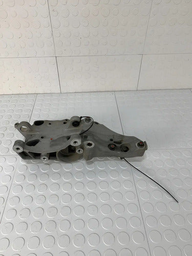 Base Soporte Alternador Compresor Peugeot 301 2013-2016 Gas