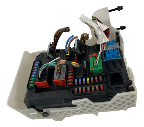 Caja De Fusibles De Interior Peugeot 301 2014 Std Gasolina