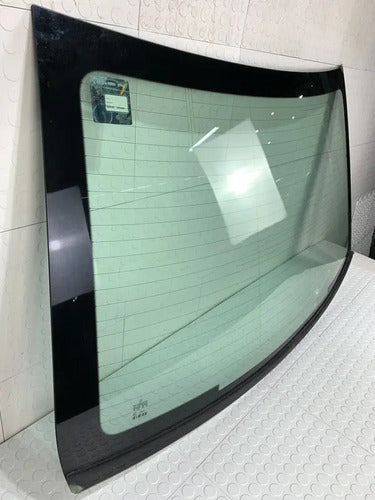 Cristal Trasero Medallón Mercedes Benz E200 W212 2013-2016