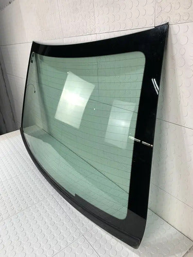 Cristal Trasero Medallón Mercedes Benz E200 W212 2013-2016