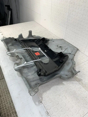 Tolva Inferior De Motor Mercedes Benz E200 W212 2013-2016
