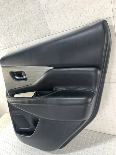 Panel Puerta Trasera Derecha Nissan Murano Z52 2015-2021 Negro