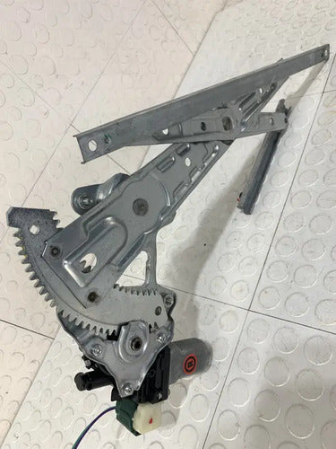Elevador Motor Trasero Derecho  Nissan Murano Z52 2015-2021