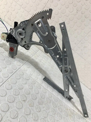 Elevador Motor Trasero Derecho  Nissan Murano Z52 2015-2021