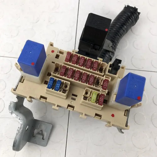 Modulo Fusibles Relevador Interior Nissan Rogue 2008-2014