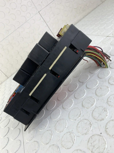 Caja De Fusbiles Motor Chevrolet Camaro 1993-1997 3.4