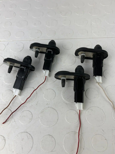 Kit Switch Luces Puerta Interior Toyota Yaris Core 2017 Pub2