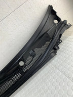 Moldura Tolva Parabrisas  Nissan Maxima A34 2004-2008 Negro