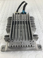 Amplificador Estéreo Nissan Maxima A34 2004-2008 Negro 5 W