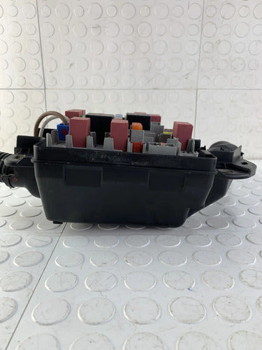 Caja De Fusbiles Motor Dodge Neon 2018 Sxt Aut