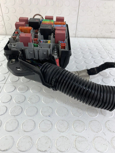 Caja De Fusbiles Motor Dodge Neon 2018 Sxt Aut