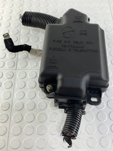 Caja De Fusbiles Motor Dodge Neon 2018 Sxt Aut