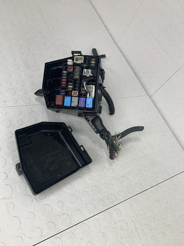 Caja De Fusibles Motor 1.5 Toyota Yaris Core 2017 Aut Pub 2