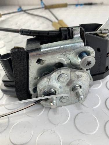 Chapa Cerradura Delantera Derecha Nissan Altima 2013-2018