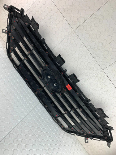 Parrilla Superior Hyundai Sonata Lf 2015-2017 (pata Det) Negro