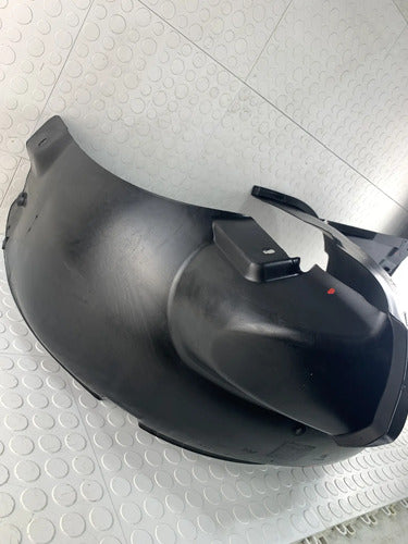 Lodera Delantera Derecha (detalle) Volkswagen Crossfox 2012