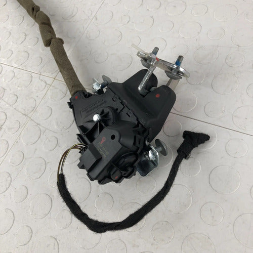 Cerradura Cajuela Mercedes Benz C250 W204 2012-2015 2p